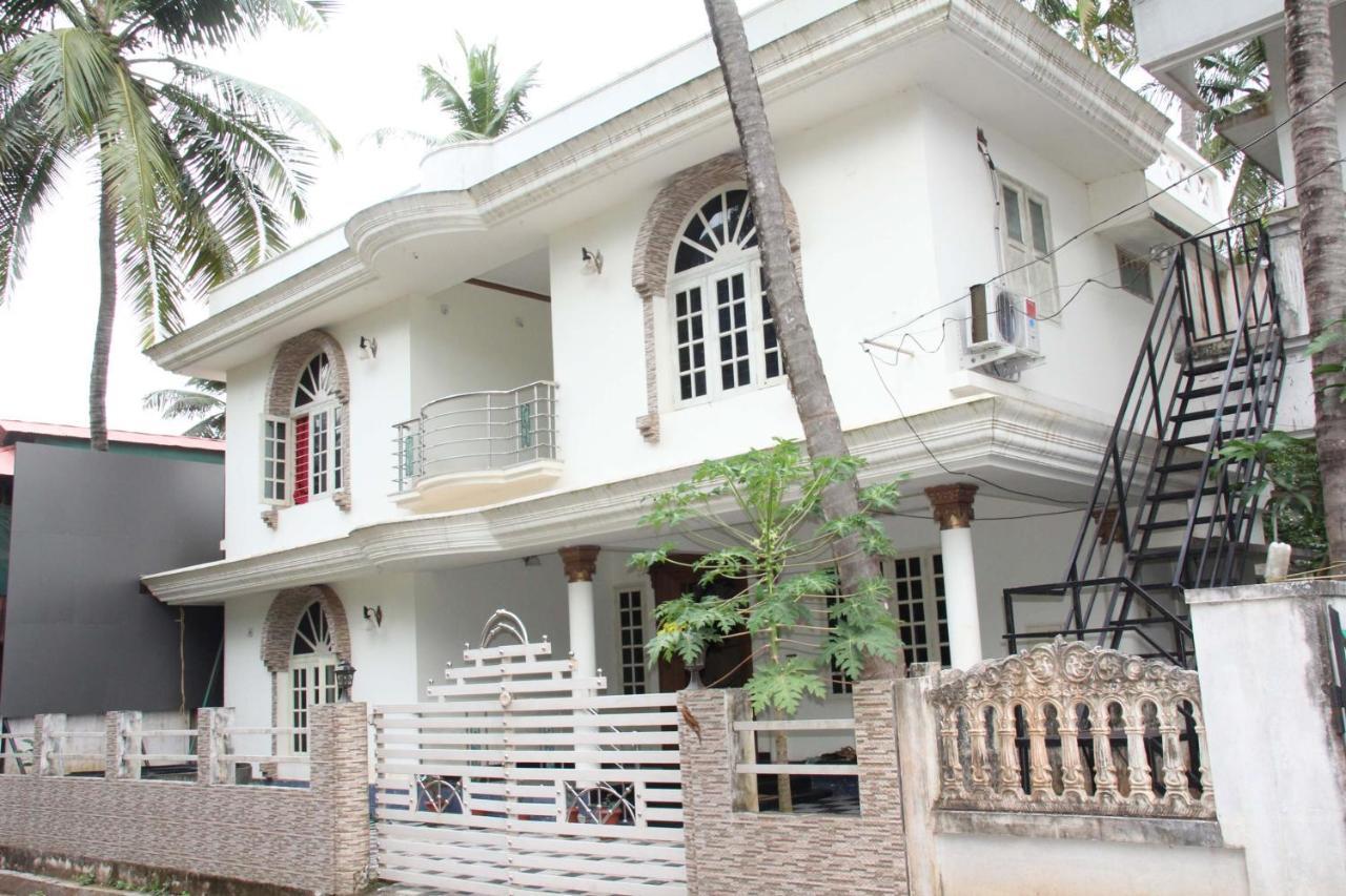 Jj'S White House Hotel Thrissur ภายนอก รูปภาพ