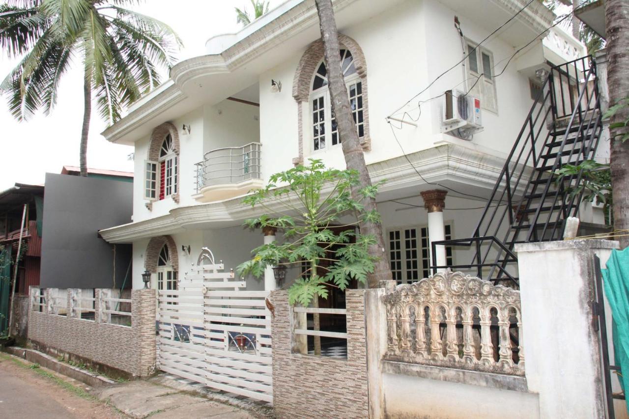 Jj'S White House Hotel Thrissur ภายนอก รูปภาพ