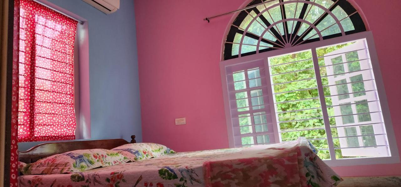 Jj'S White House Hotel Thrissur ภายนอก รูปภาพ