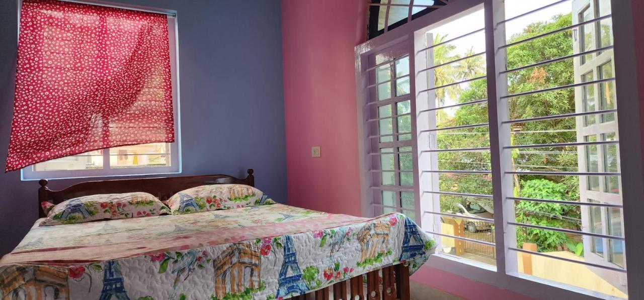 Jj'S White House Hotel Thrissur ภายนอก รูปภาพ