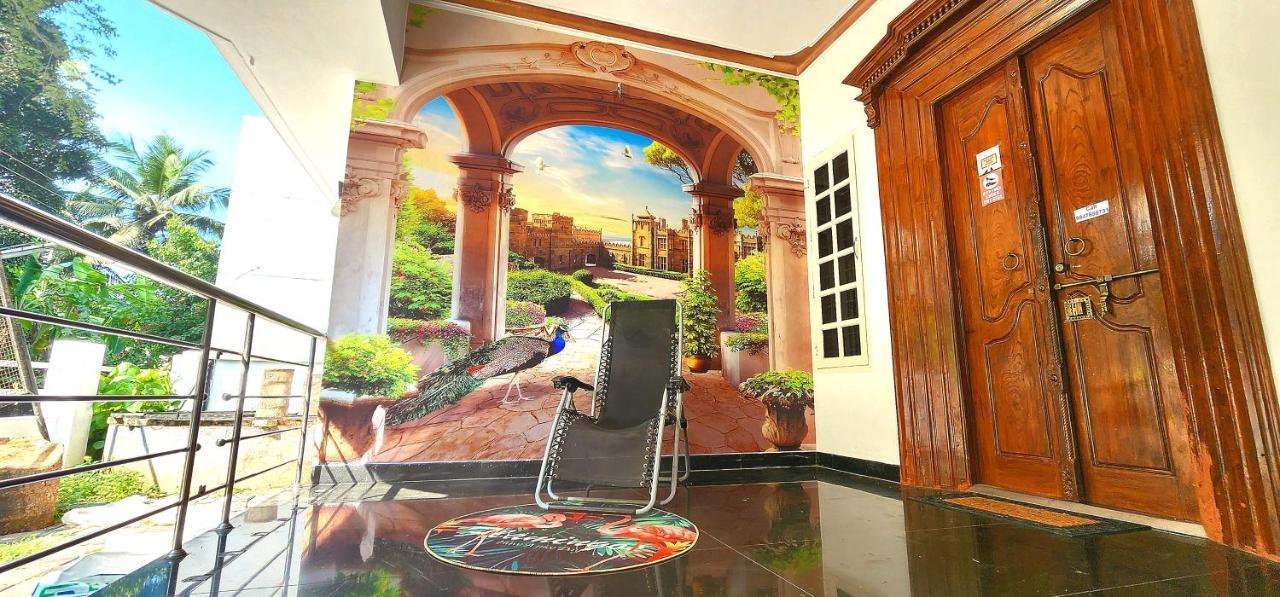 Jj'S White House Hotel Thrissur ภายนอก รูปภาพ