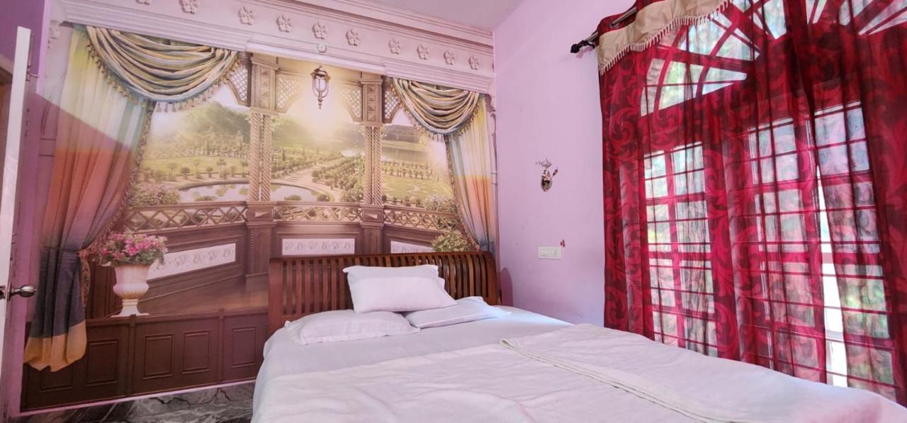 Jj'S White House Hotel Thrissur ภายนอก รูปภาพ